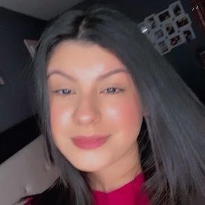 Meet your Posher, S t e p h a n e